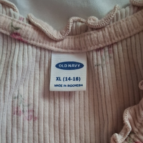 Old Navy Pink Ribbed Top with Ruffles - Picture 3 of 3